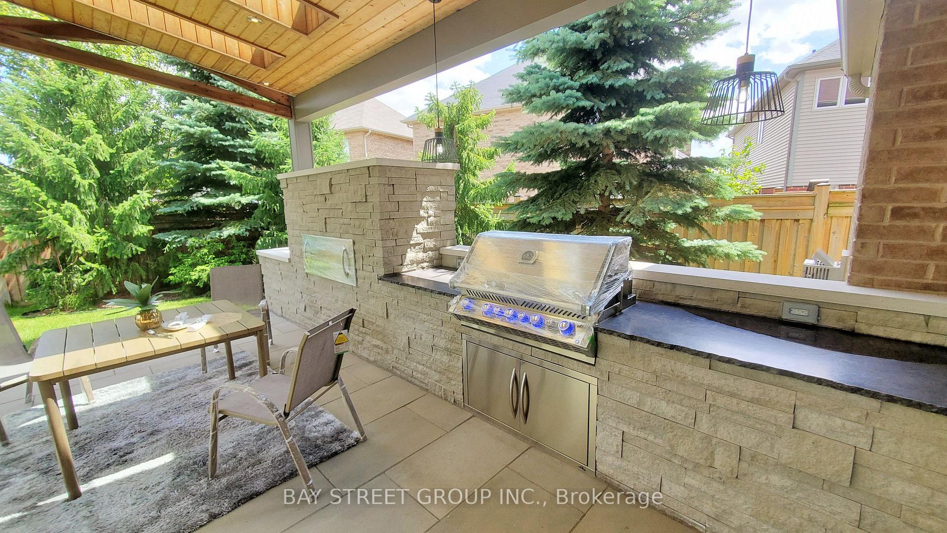 Photo 57 of 208 John Frederick Drive, Hamilton, Meadowlands — HOMEH