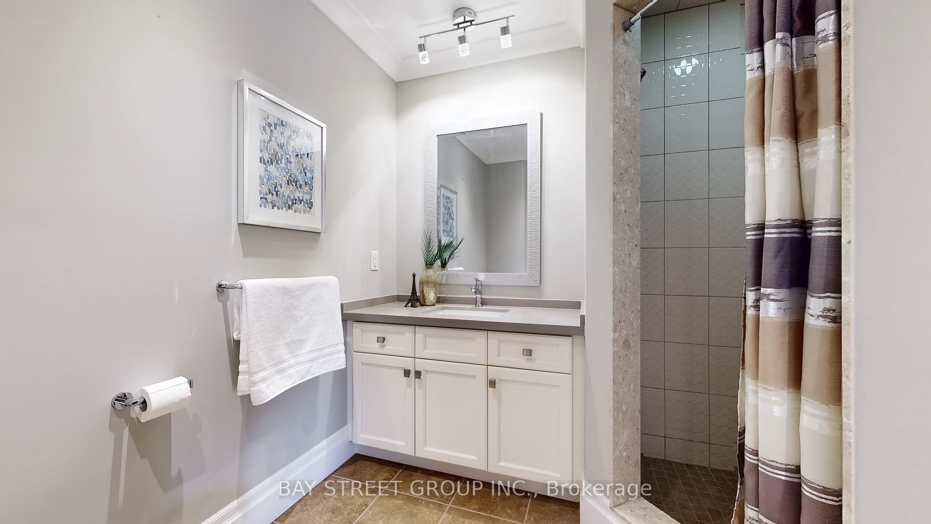 Photo 61 of 208 John Frederick Drive, Hamilton, Meadowlands — HOMEH