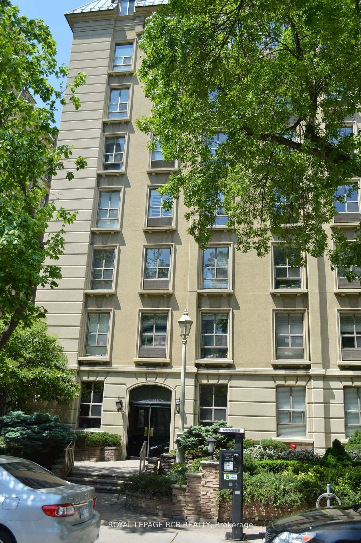 Photo 3 of Unit 410, 88 Charles Street E, Toronto, Church-Yonge Corridor — HOMEH