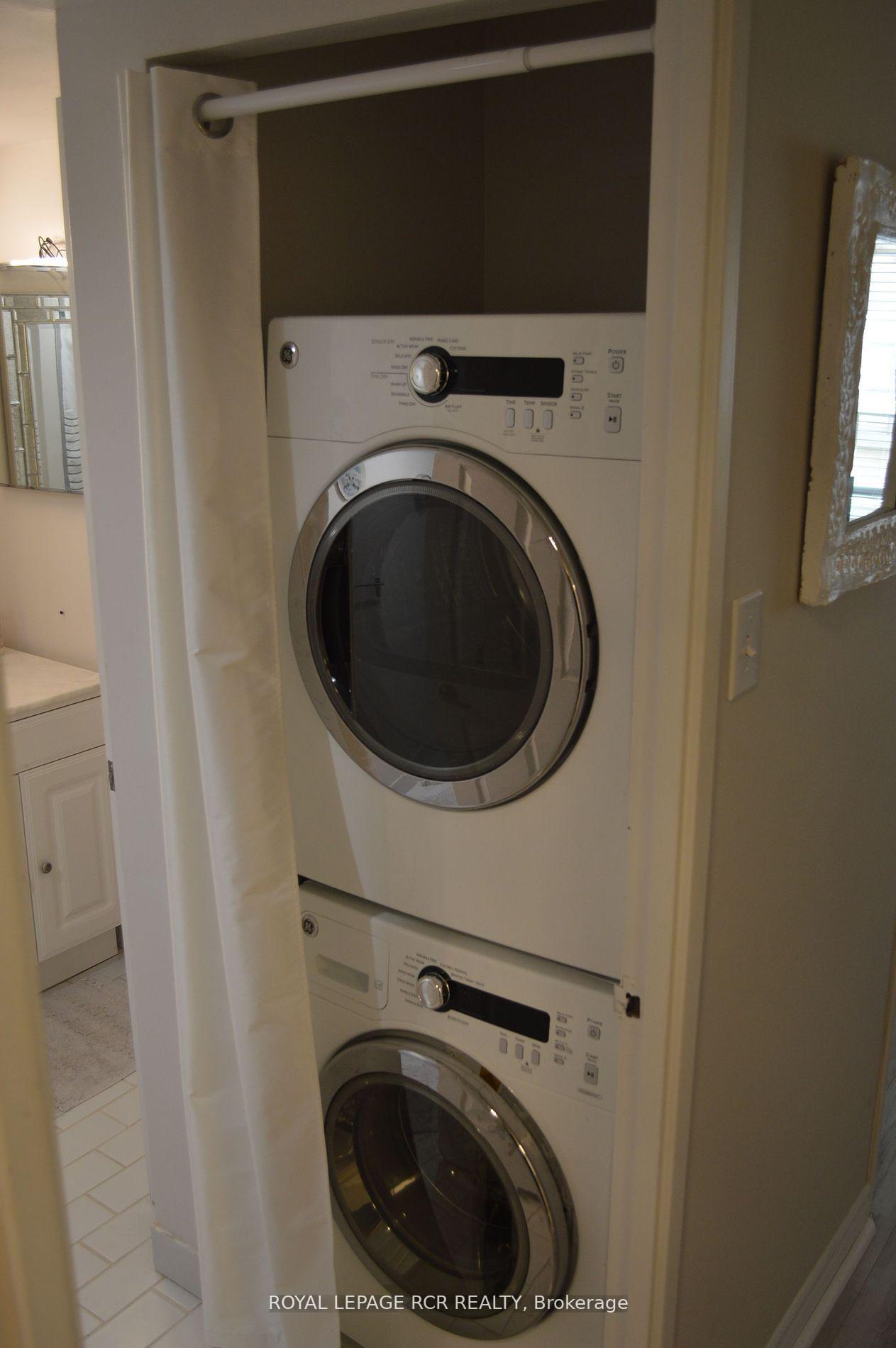 Photo 6 of Unit 410, 88 Charles Street E, Toronto, Church-Yonge Corridor — HOMEH