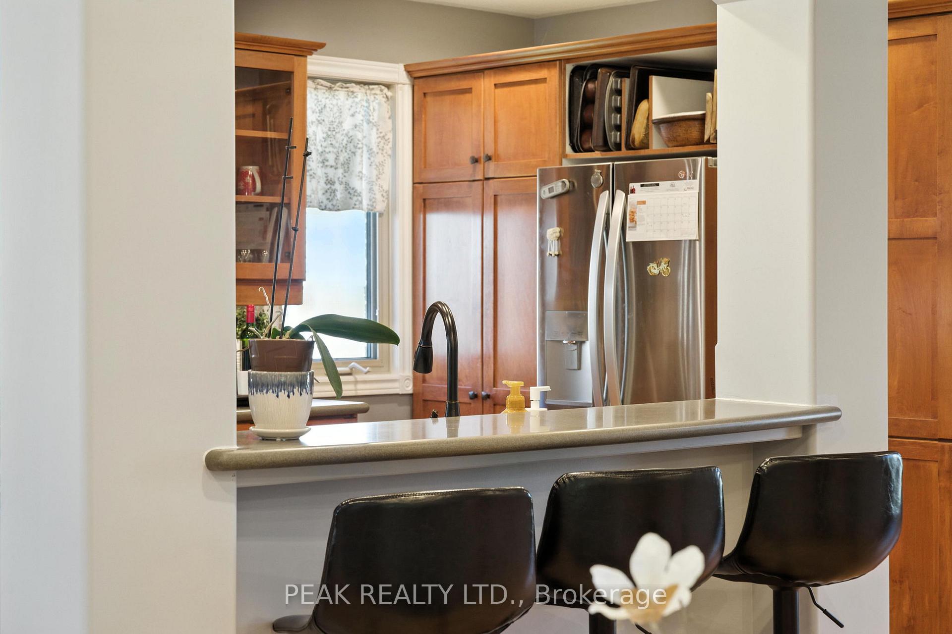 Photo 15 of 28 Macpherson Drive, Brant, Paris — HOMEH