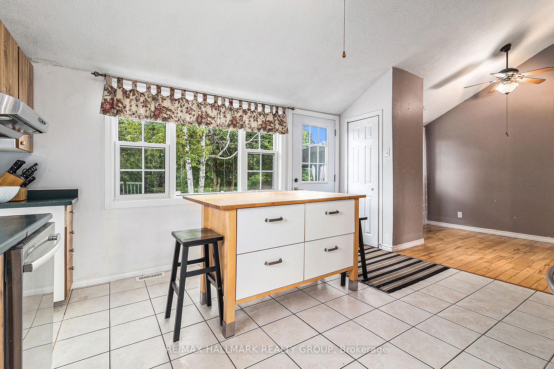 Photo 12 of 5055 Loggers Way, Ottawa, Fitzroy — HOMEH