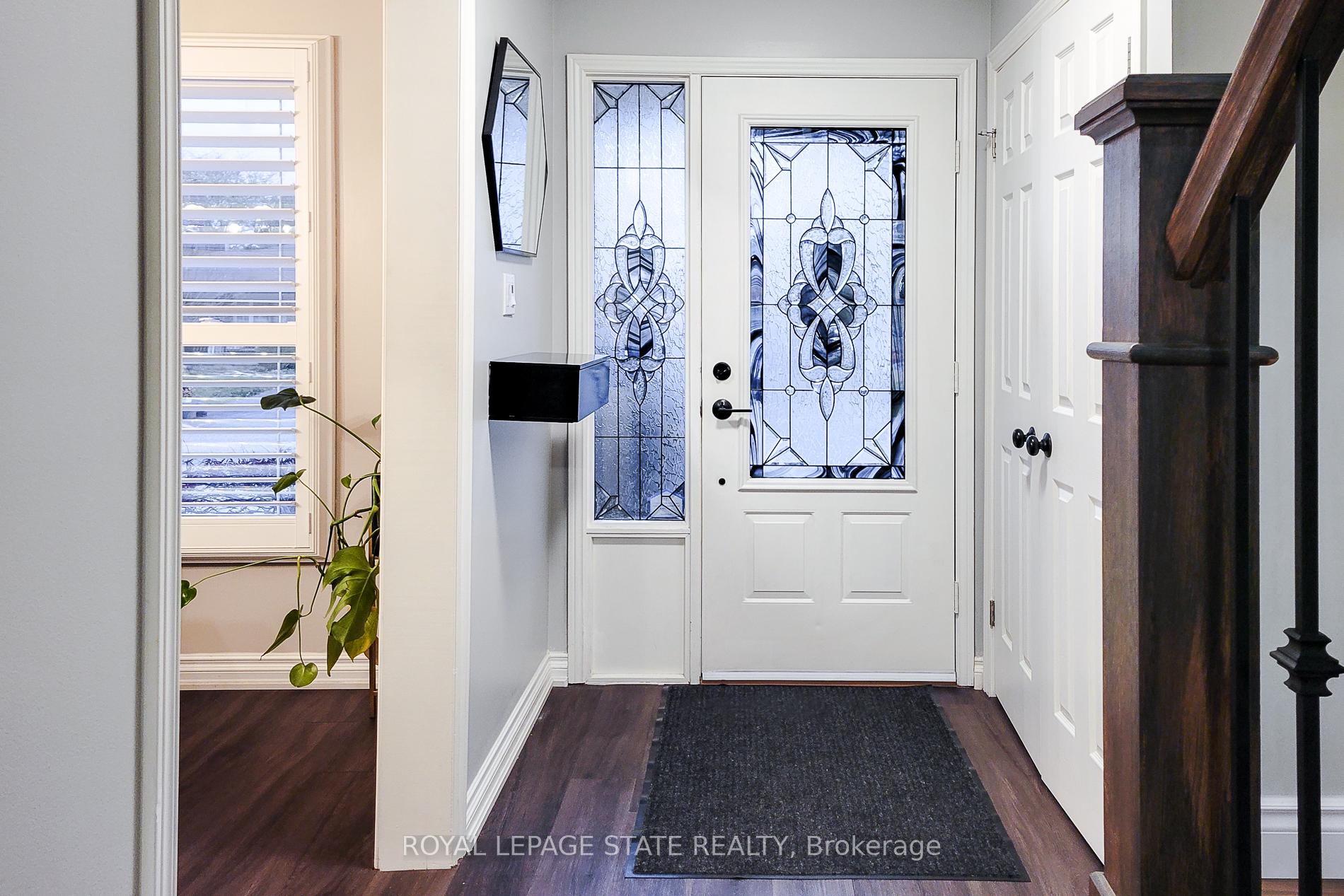 Photo 4 of 51 Branthaven Drive, Hamilton, Stoney Creek Mountain — HOMEH