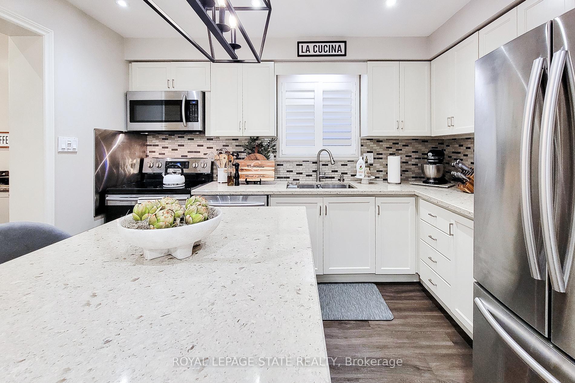 Photo 11 of 51 Branthaven Drive, Hamilton, Stoney Creek Mountain — HOMEH