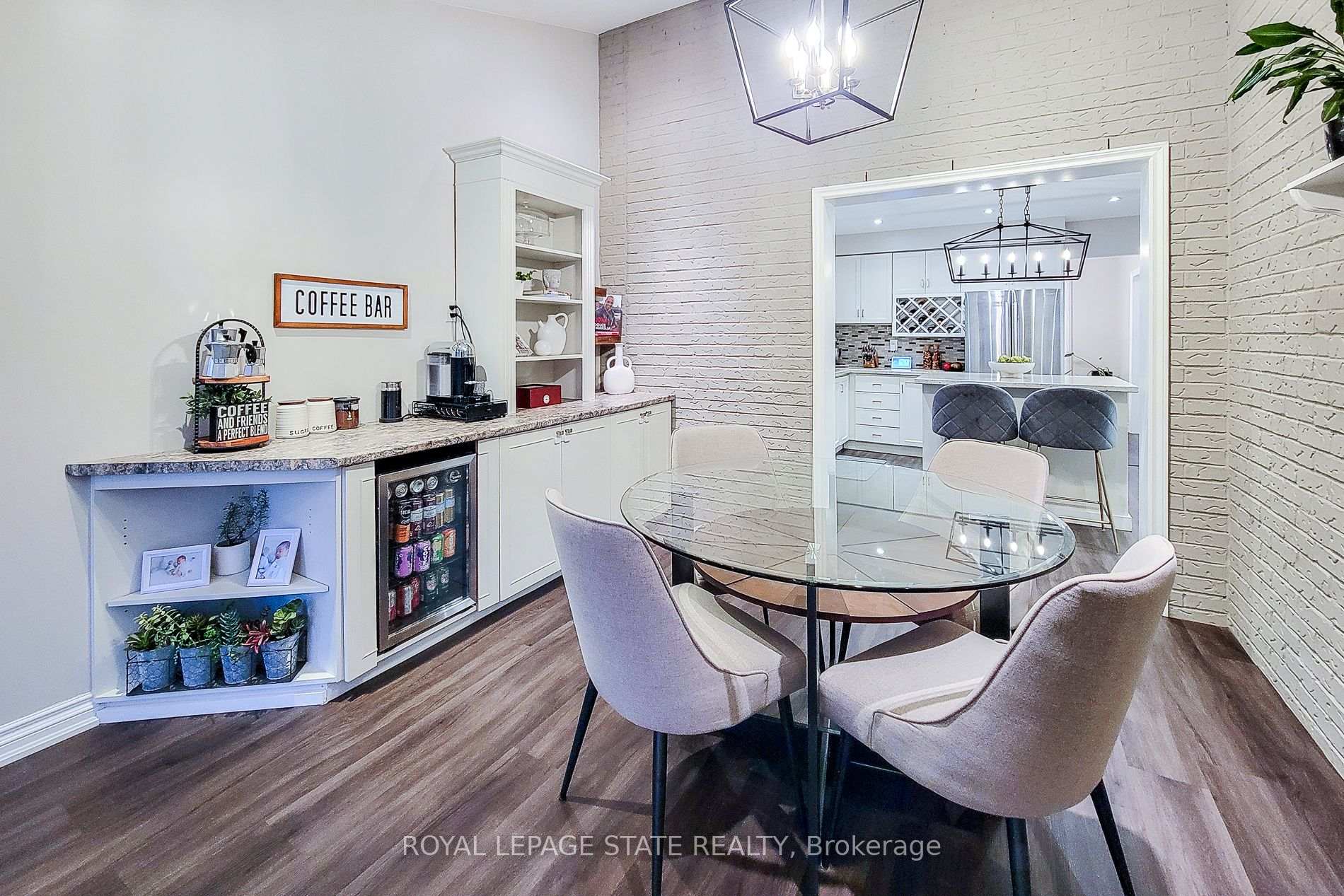 Photo 13 of 51 Branthaven Drive, Hamilton, Stoney Creek Mountain — HOMEH