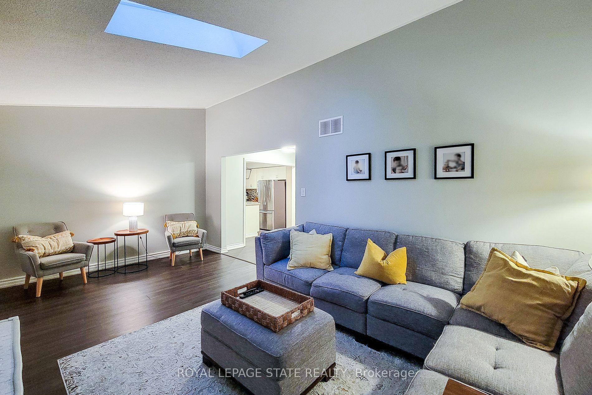 Photo 17 of 51 Branthaven Drive, Hamilton, Stoney Creek Mountain — HOMEH