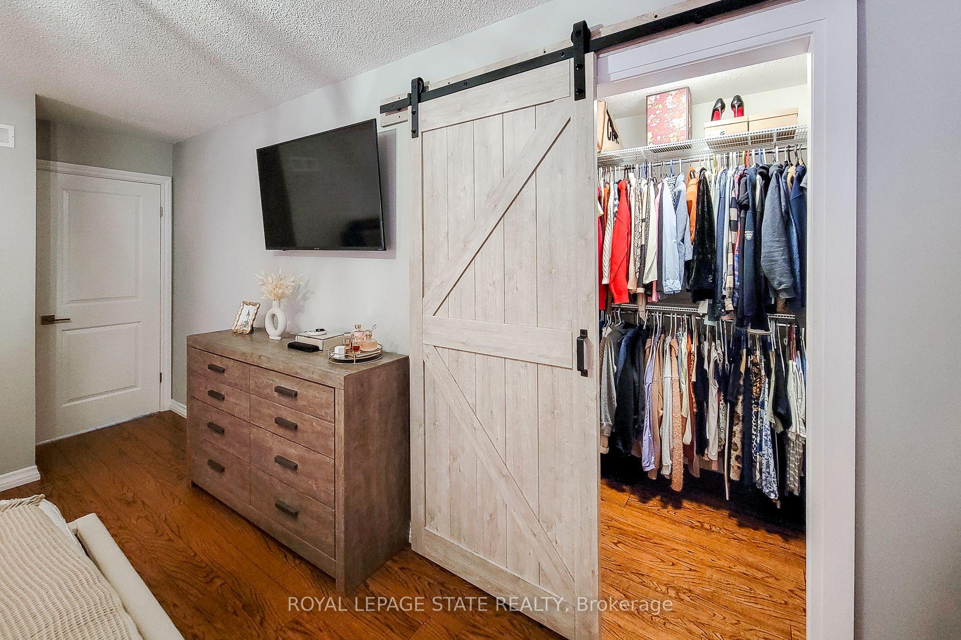 Photo 22 of 51 Branthaven Drive, Hamilton, Stoney Creek Mountain — HOMEH