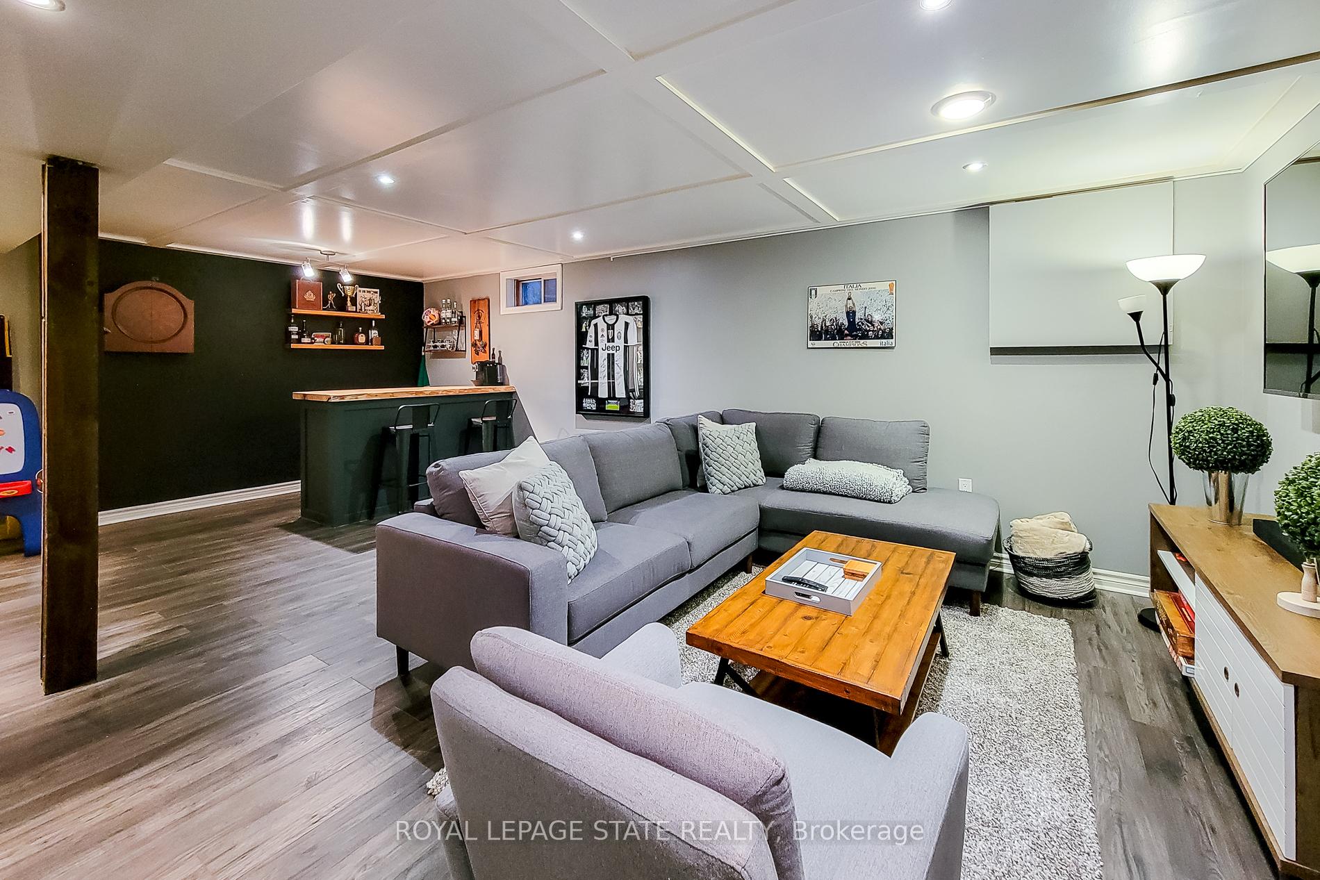 Photo 28 of 51 Branthaven Drive, Hamilton, Stoney Creek Mountain — HOMEH