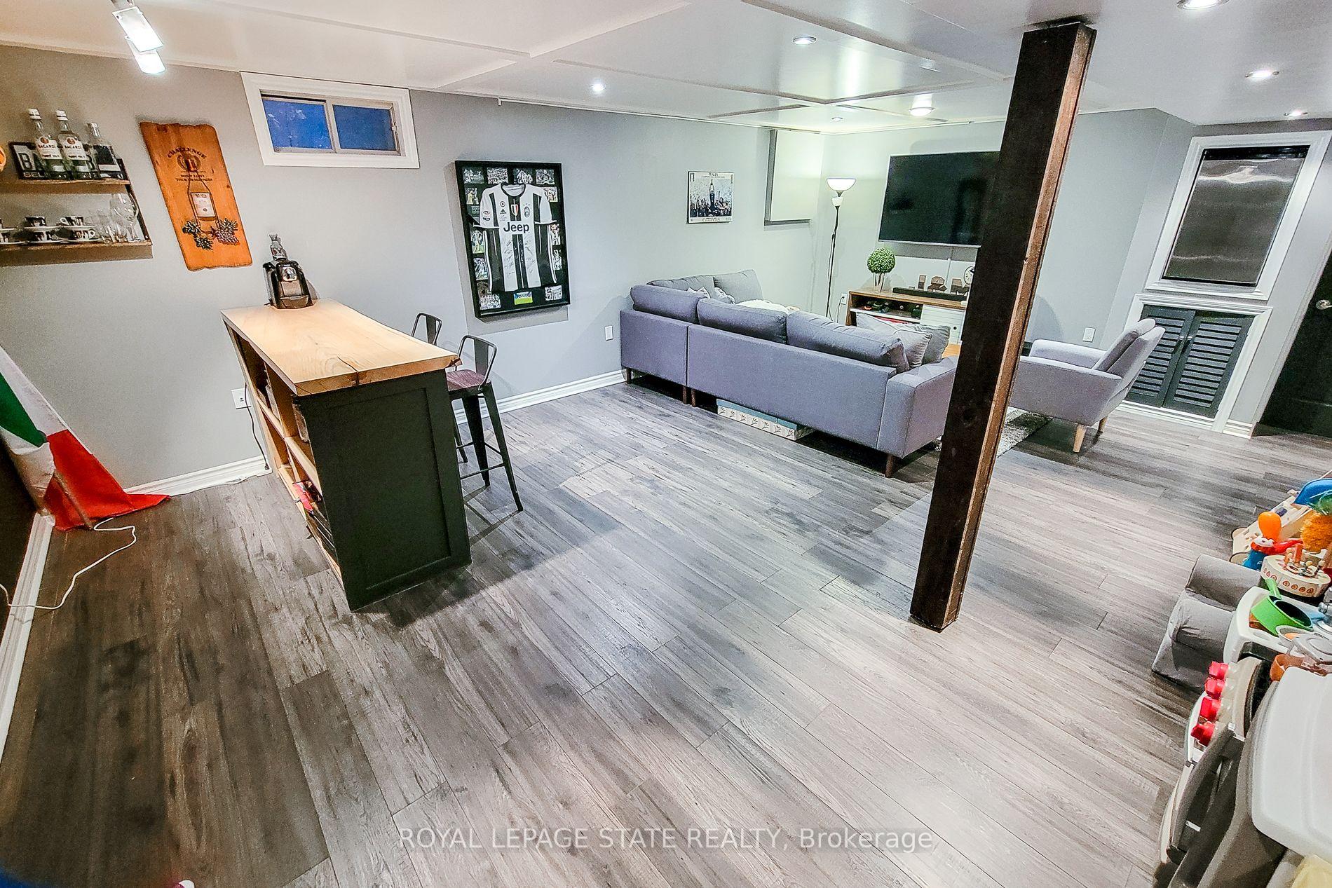 Photo 31 of 51 Branthaven Drive, Hamilton, Stoney Creek Mountain — HOMEH