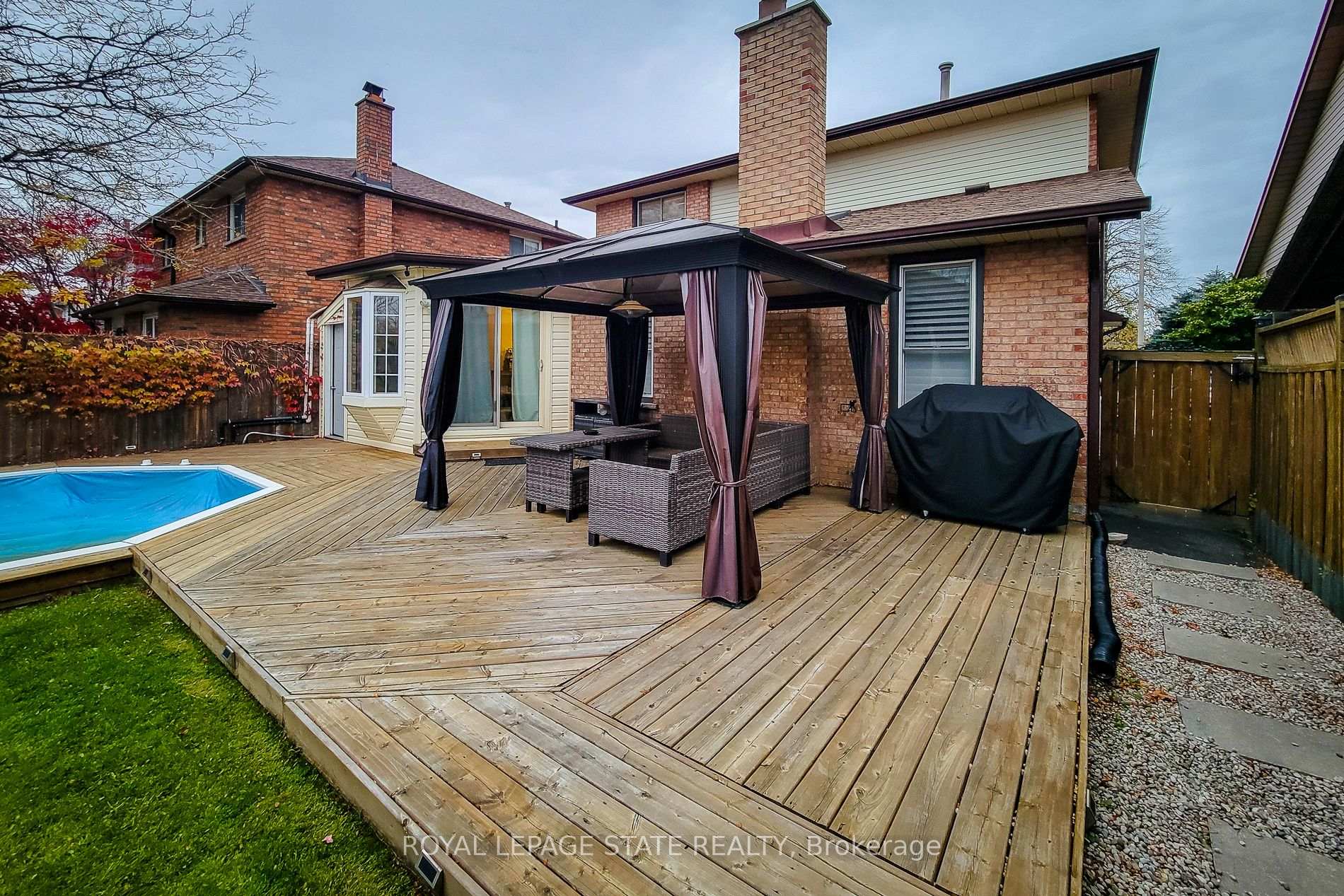 Photo 37 of 51 Branthaven Drive, Hamilton, Stoney Creek Mountain — HOMEH