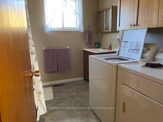 Photo 8 of 58 Tenth Street W, Armstrong, Earlton — HOMEH