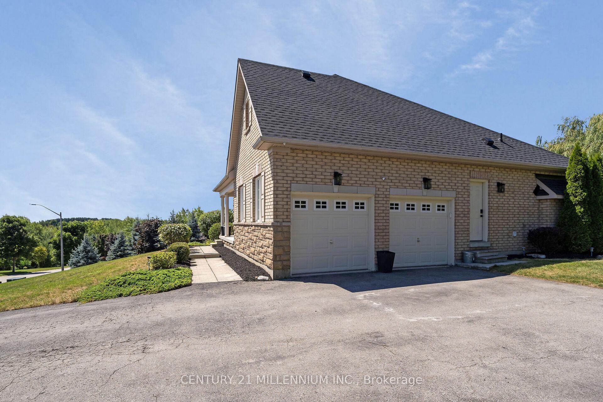 Photo 4 of 19 Leader Court, Erin, Rural Erin — HOMEH
