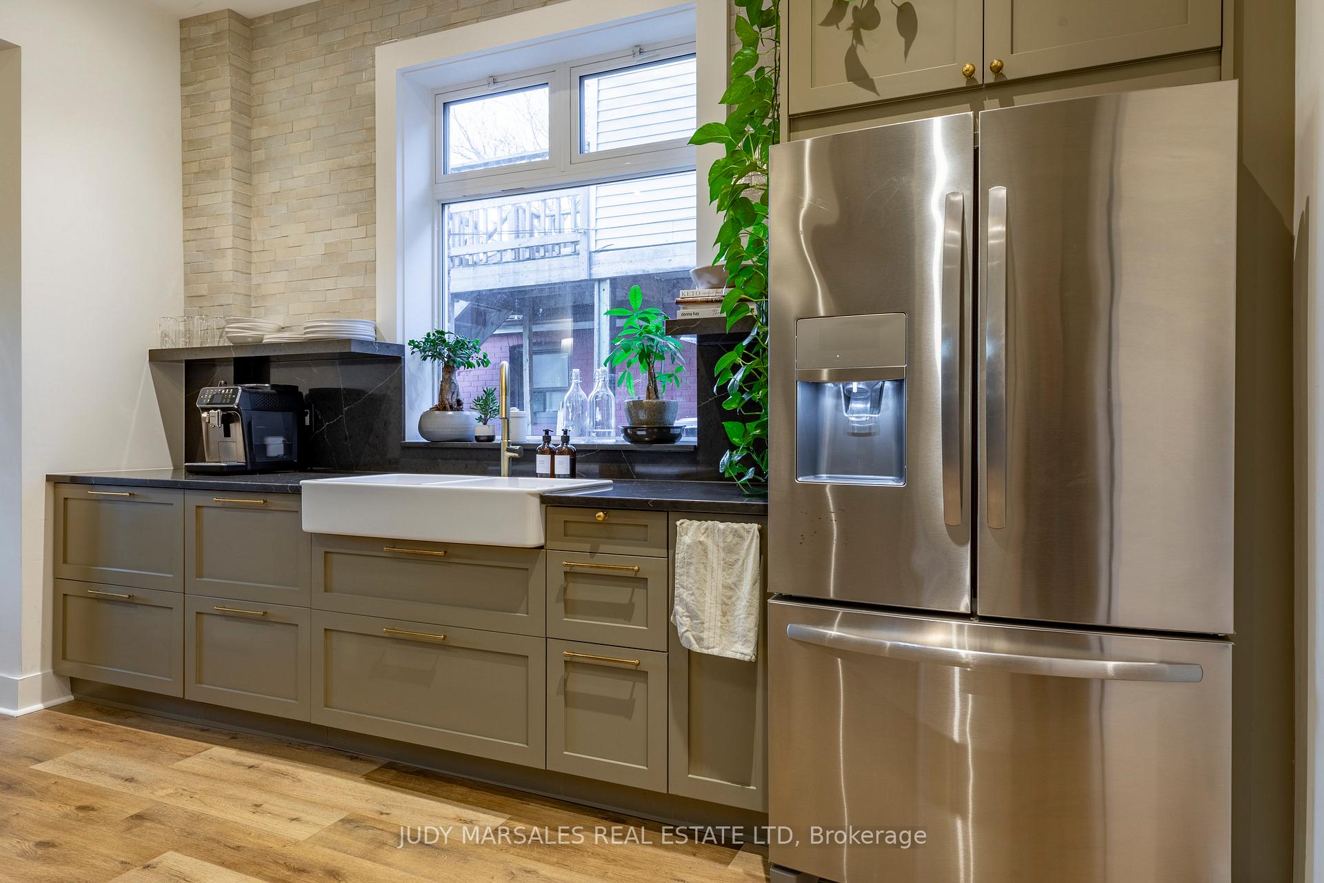 Photo 12 of Unit 1/2, 185 Emerald Street, Hamilton, Landsdale — HOMEH
