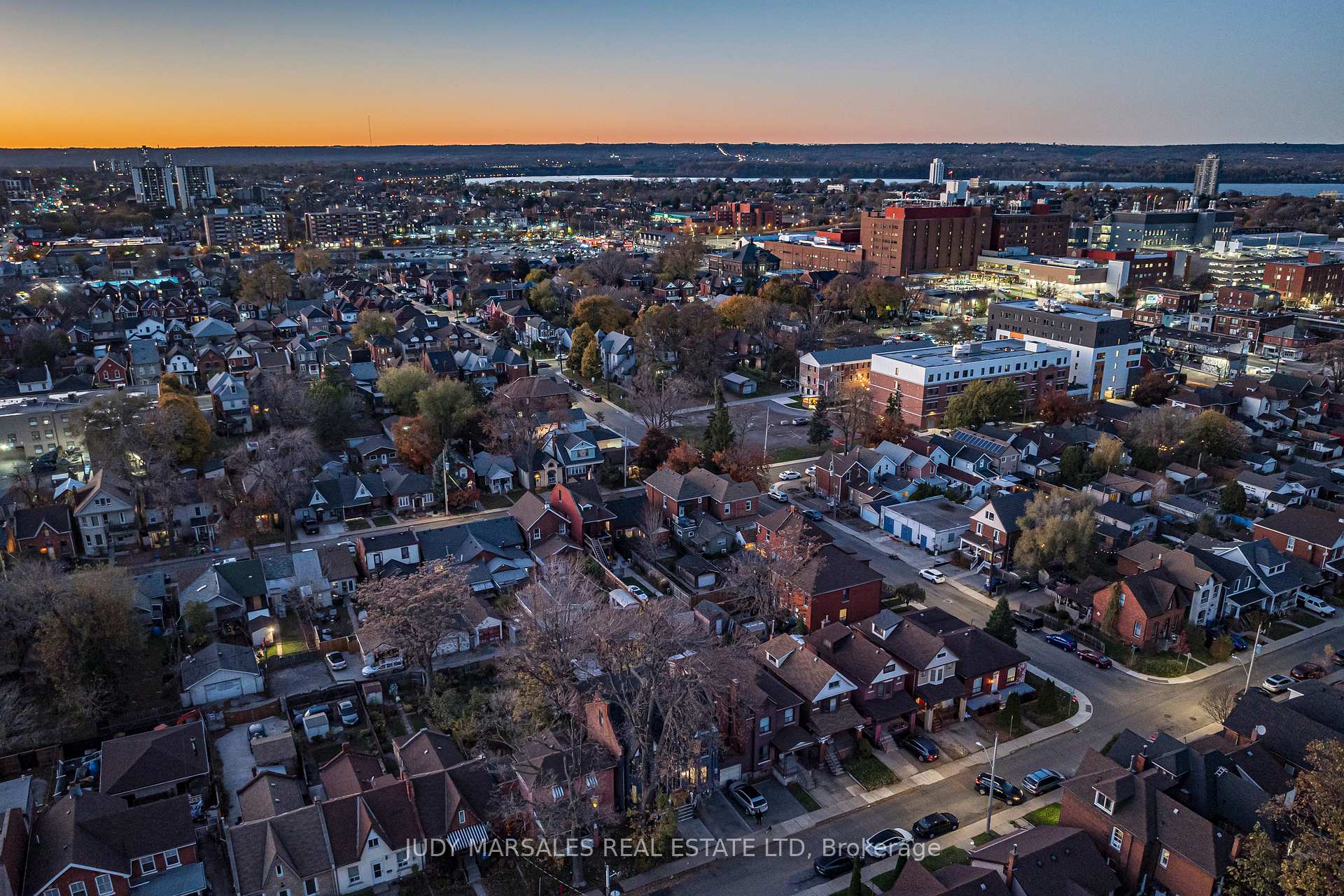 Photo 38 of Unit 1/2, 185 Emerald Street, Hamilton, Landsdale — HOMEH