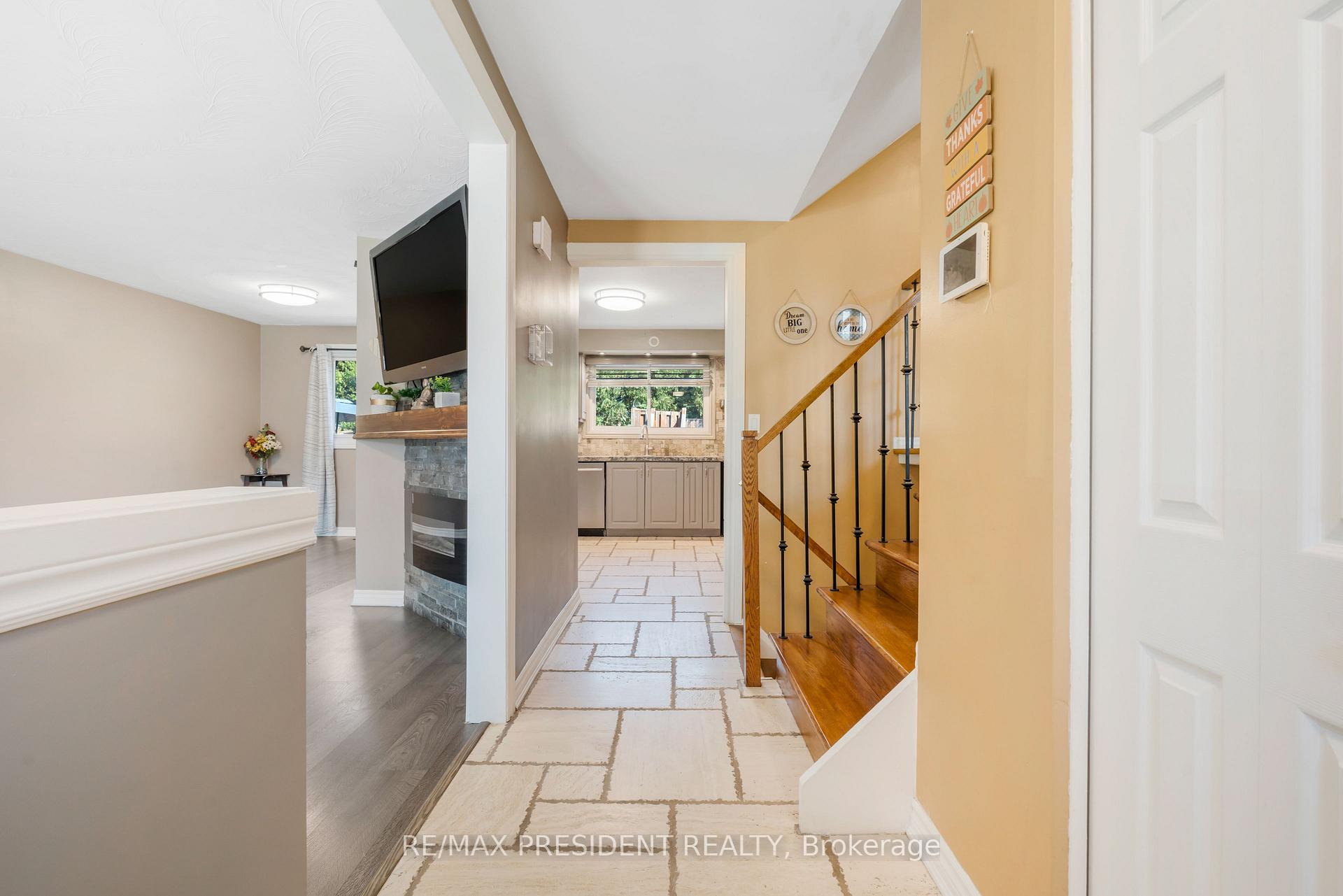 Photo 6 of 6 Rideau Crescent, Hamilton, Lisgar — HOMEH