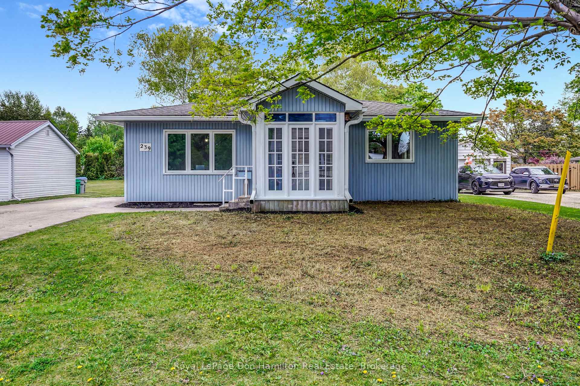 Photo 2 of 239 Jones Street, Goderich, Goderich (Town) — HOMEH