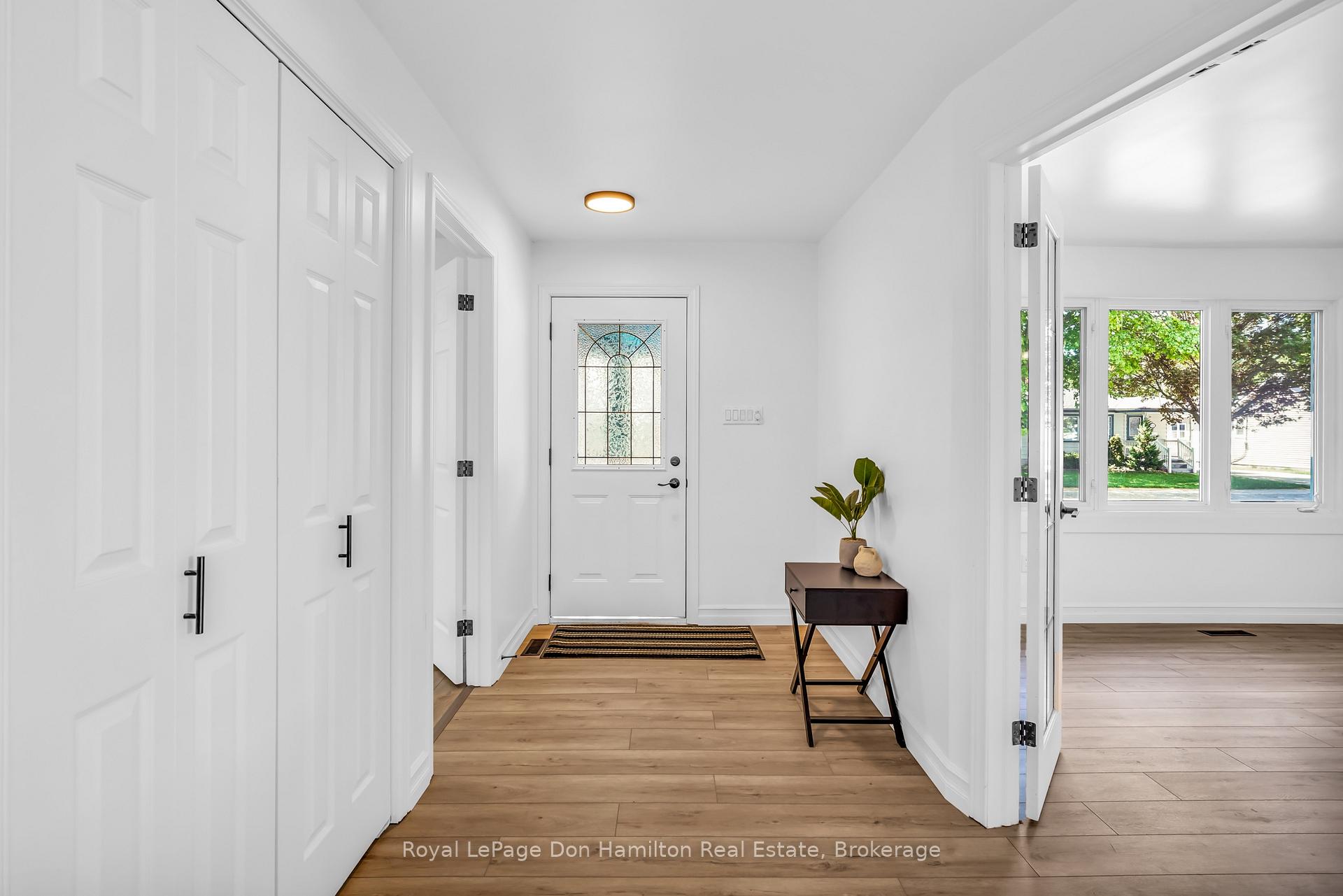 Photo 7 of 239 Jones Street, Goderich, Goderich (Town) — HOMEH