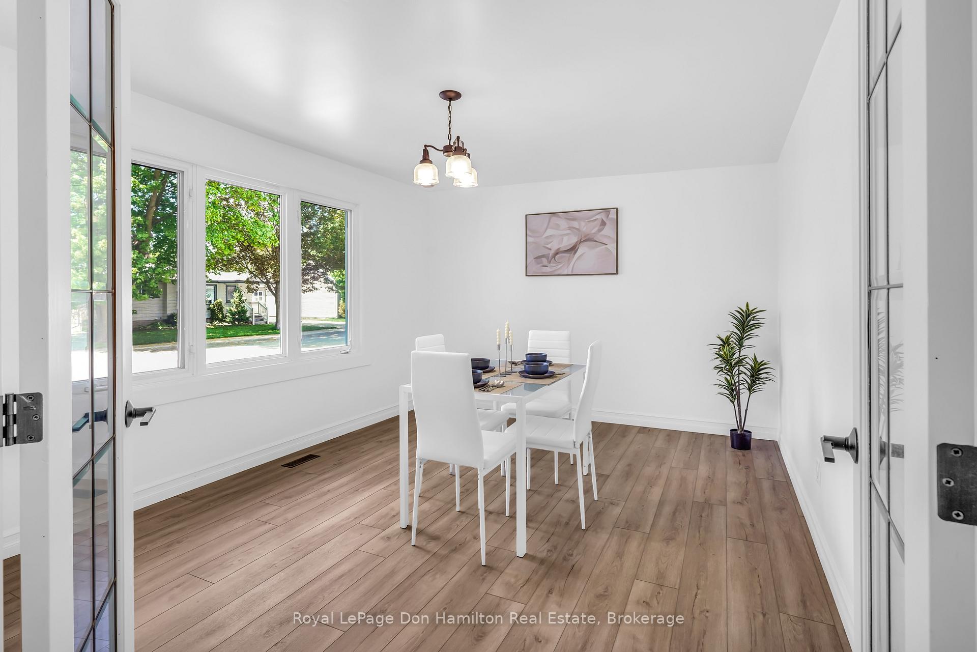 Photo 13 of 239 Jones Street, Goderich, Goderich (Town) — HOMEH