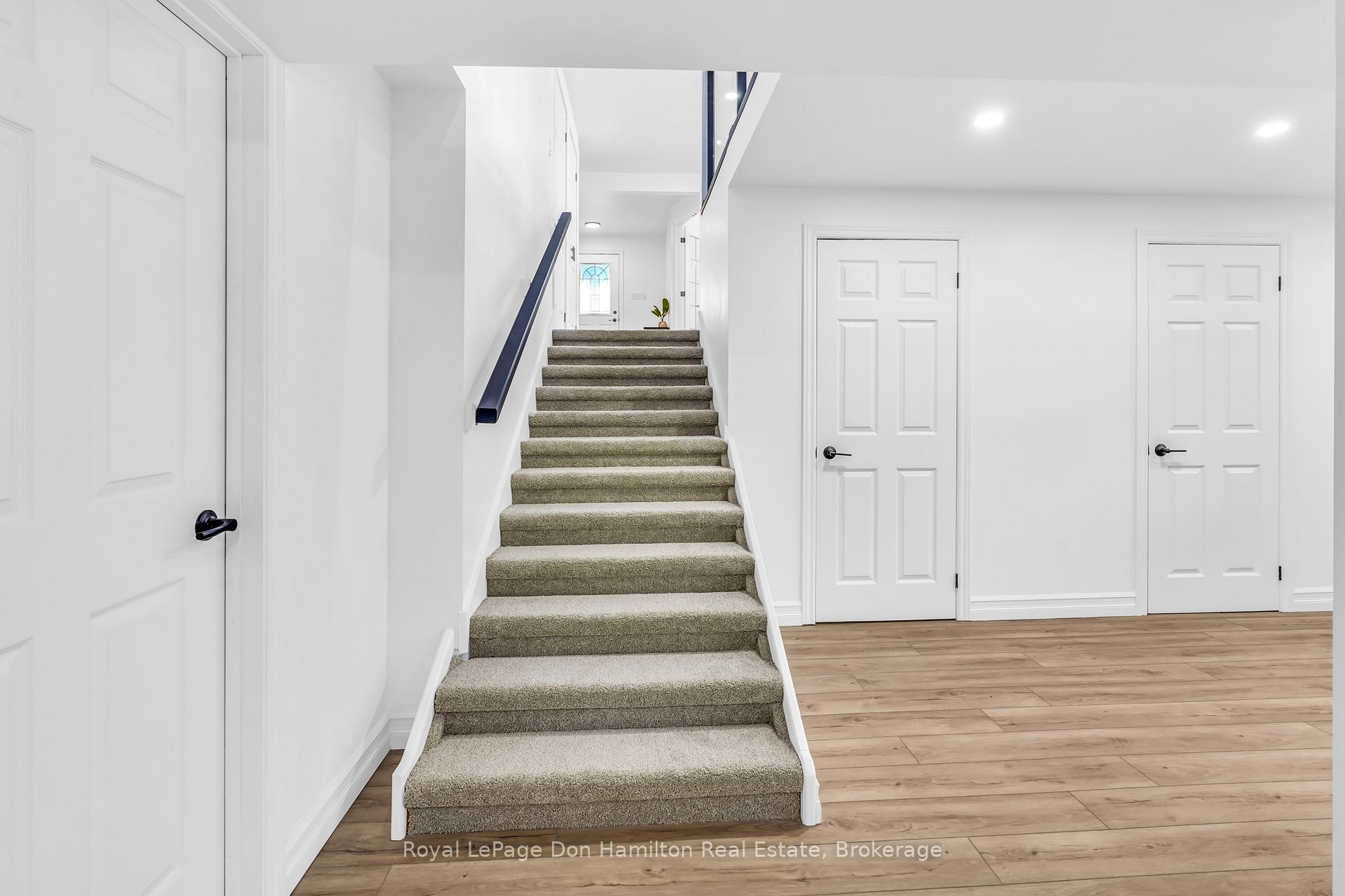 Photo 34 of 239 Jones Street, Goderich, Goderich (Town) — HOMEH