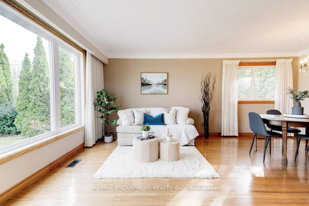 Photo 5 of 146 West 3rd Street, Hamilton, Bonnington — HOMEH