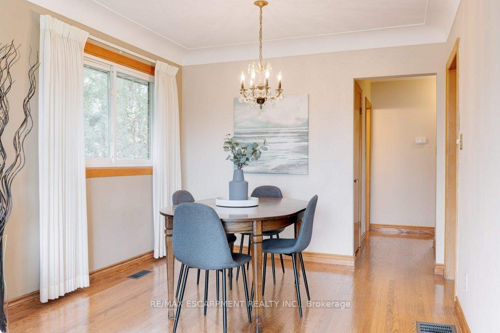 Photo 9 of 146 West 3rd Street, Hamilton, Bonnington — HOMEH