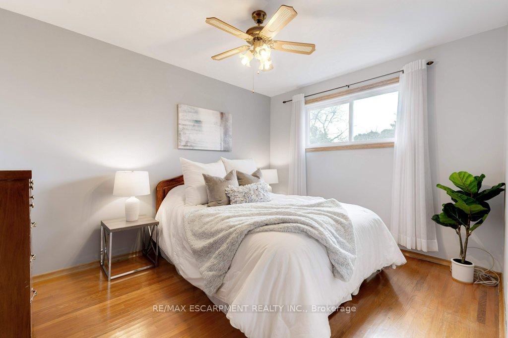 Photo 14 of 146 West 3rd Street, Hamilton, Bonnington — HOMEH
