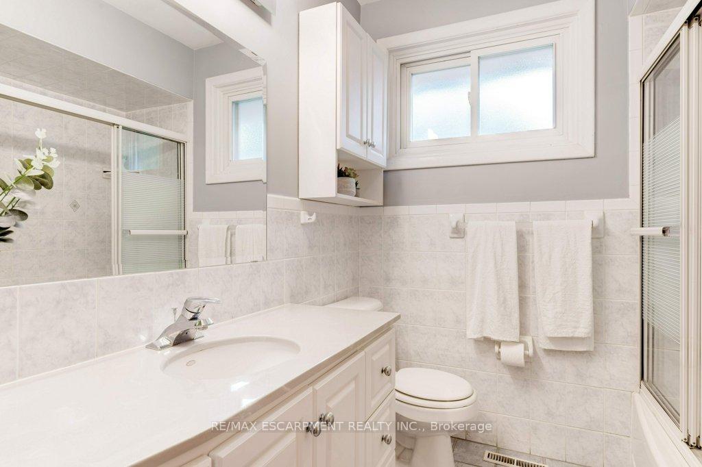 Photo 19 of 146 West 3rd Street, Hamilton, Bonnington — HOMEH