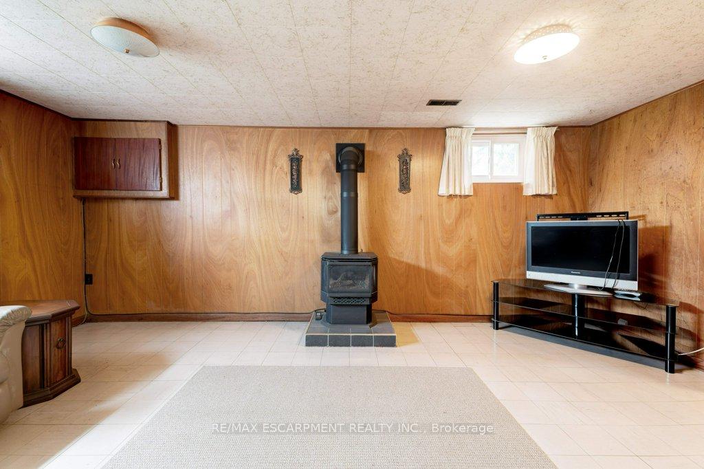 Photo 21 of 146 West 3rd Street, Hamilton, Bonnington — HOMEH