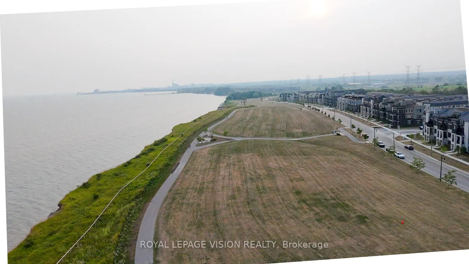 Photo 35 of 74 Caspian Square, Clarington, Bowmanville — HOMEH