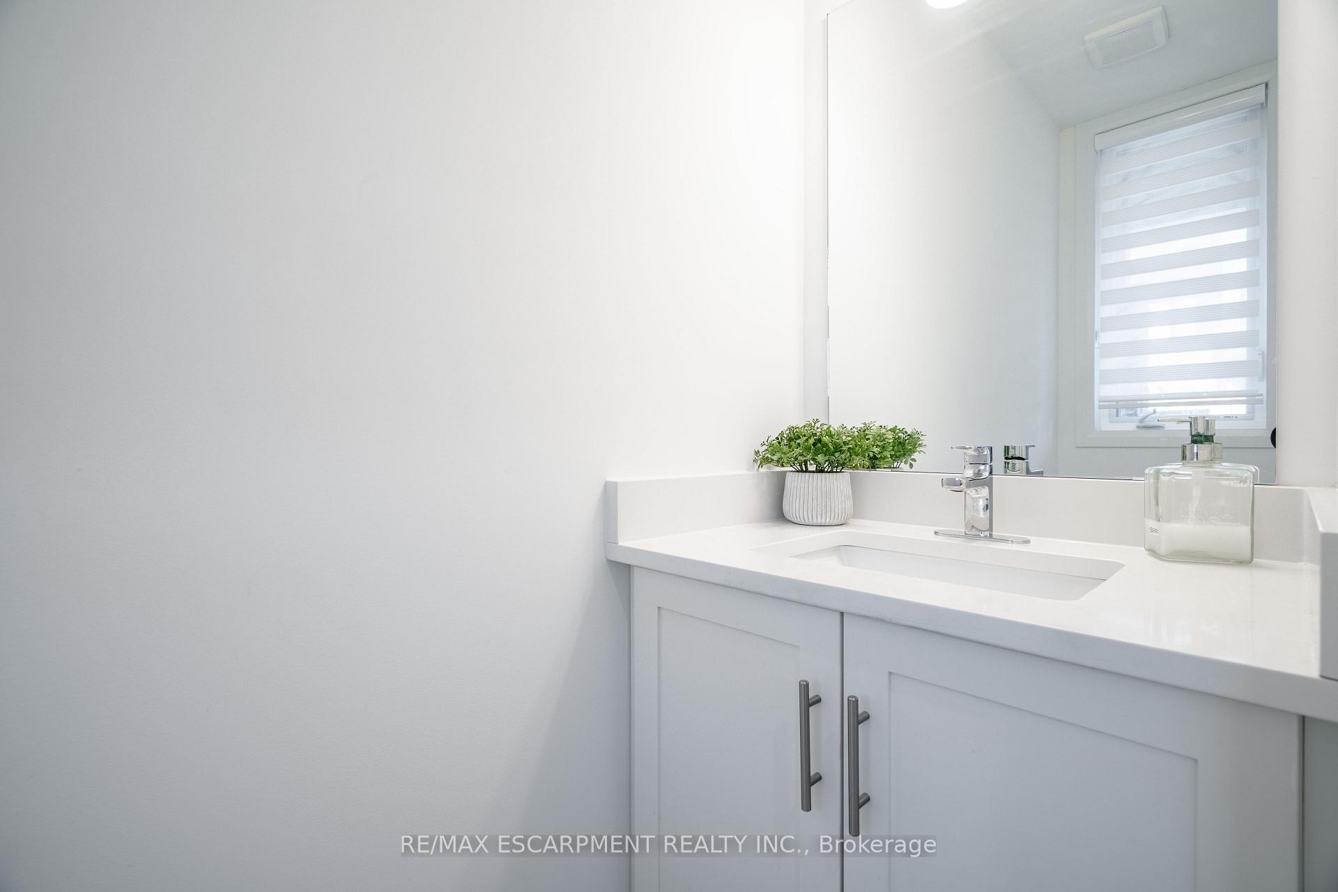 Photo 5 of 33 Southam Lane, Hamilton, Mountview — HOMEH