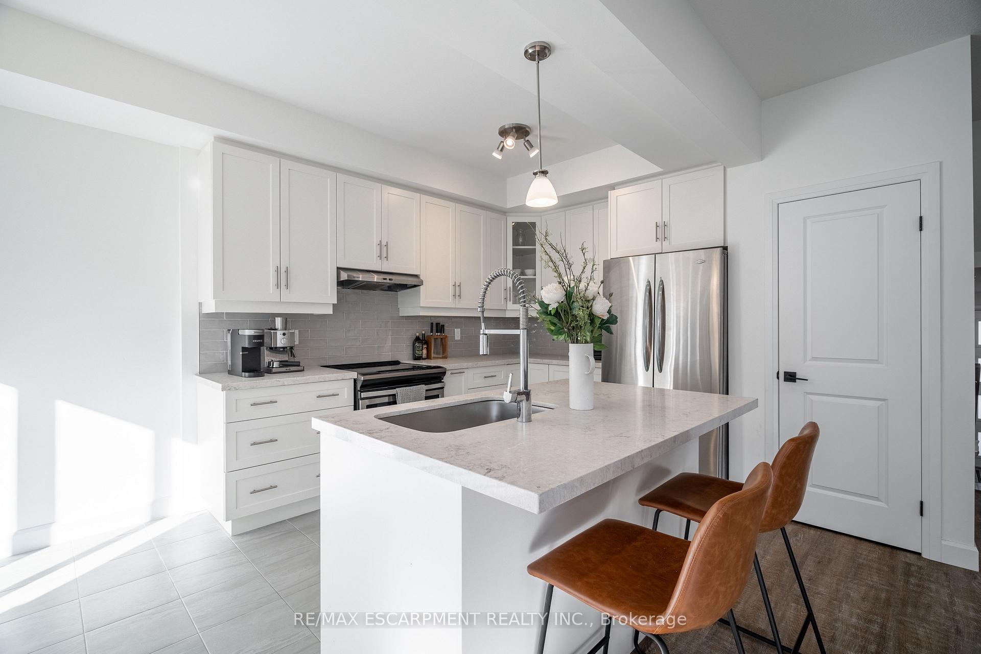 Photo 8 of 33 Southam Lane, Hamilton, Mountview — HOMEH