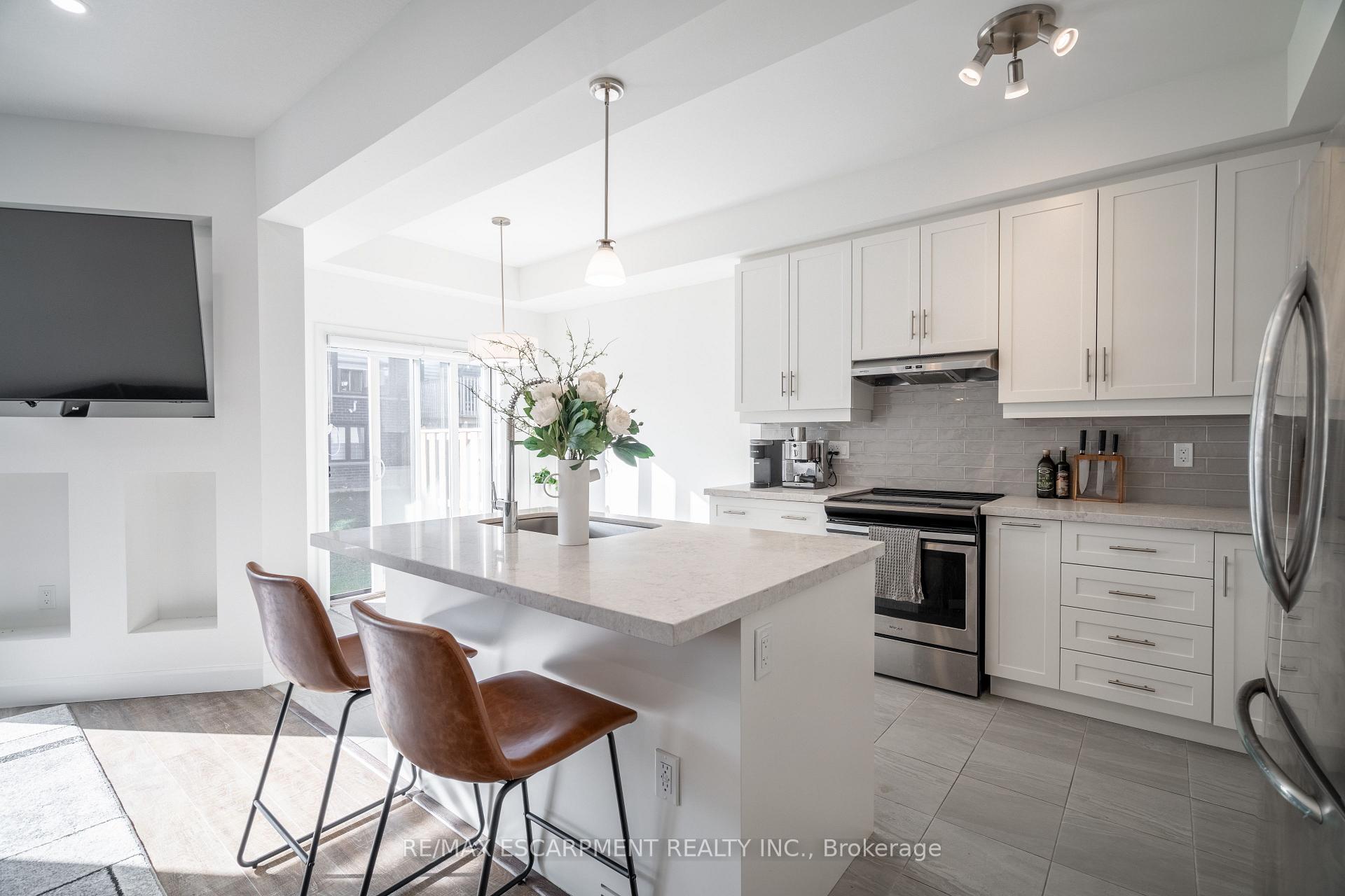 Photo 9 of 33 Southam Lane, Hamilton, Mountview — HOMEH