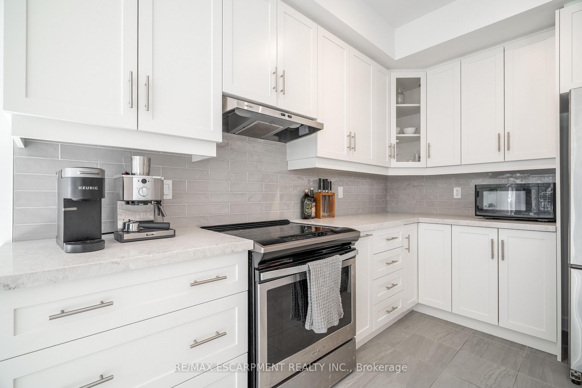 Photo 10 of 33 Southam Lane, Hamilton, Mountview — HOMEH