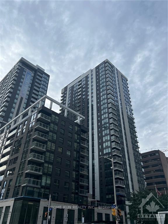 Front of Unit 804, 340 Queen Street