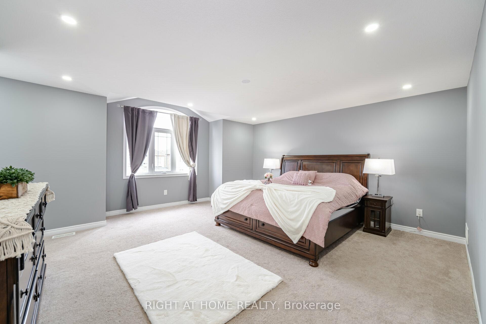 Photo 62 of 23 Robertson Road, Hamilton, Ancaster — HOMEH