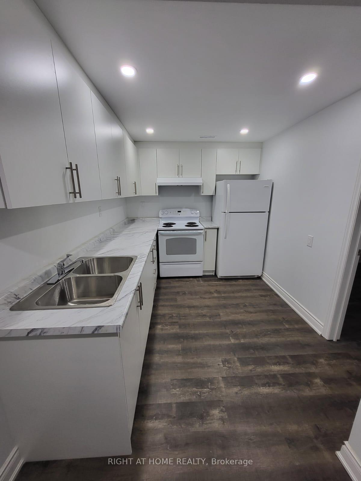 Photo 78 of 23 Robertson Road, Hamilton, Ancaster — HOMEH