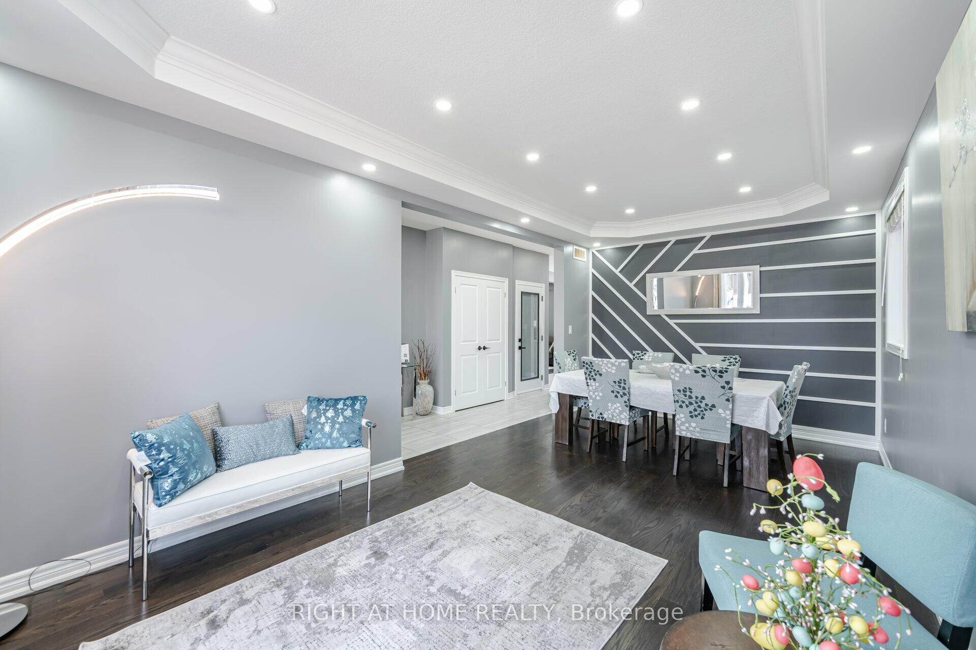 Photo 9 of 23 Robertson Road, Hamilton, Ancaster — HOMEH