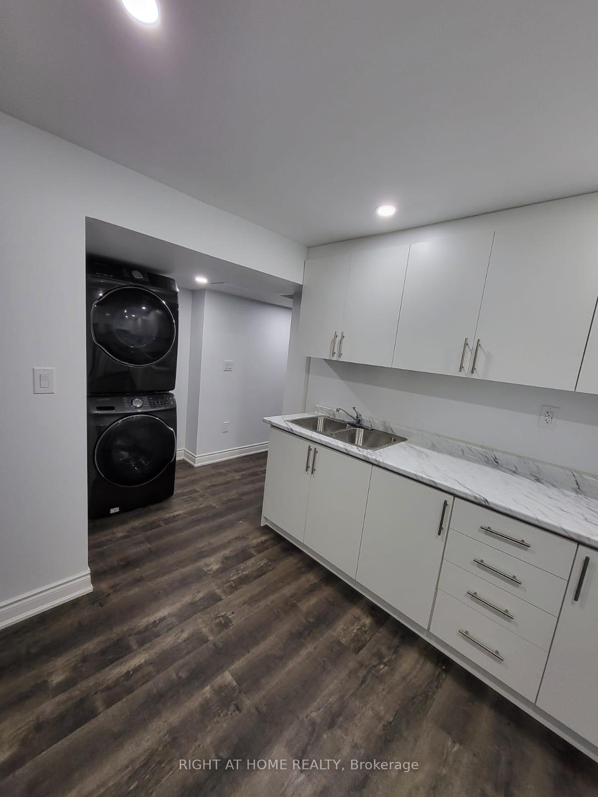 Photo 37 of 23 Robertson Road, Hamilton, Ancaster — HOMEH