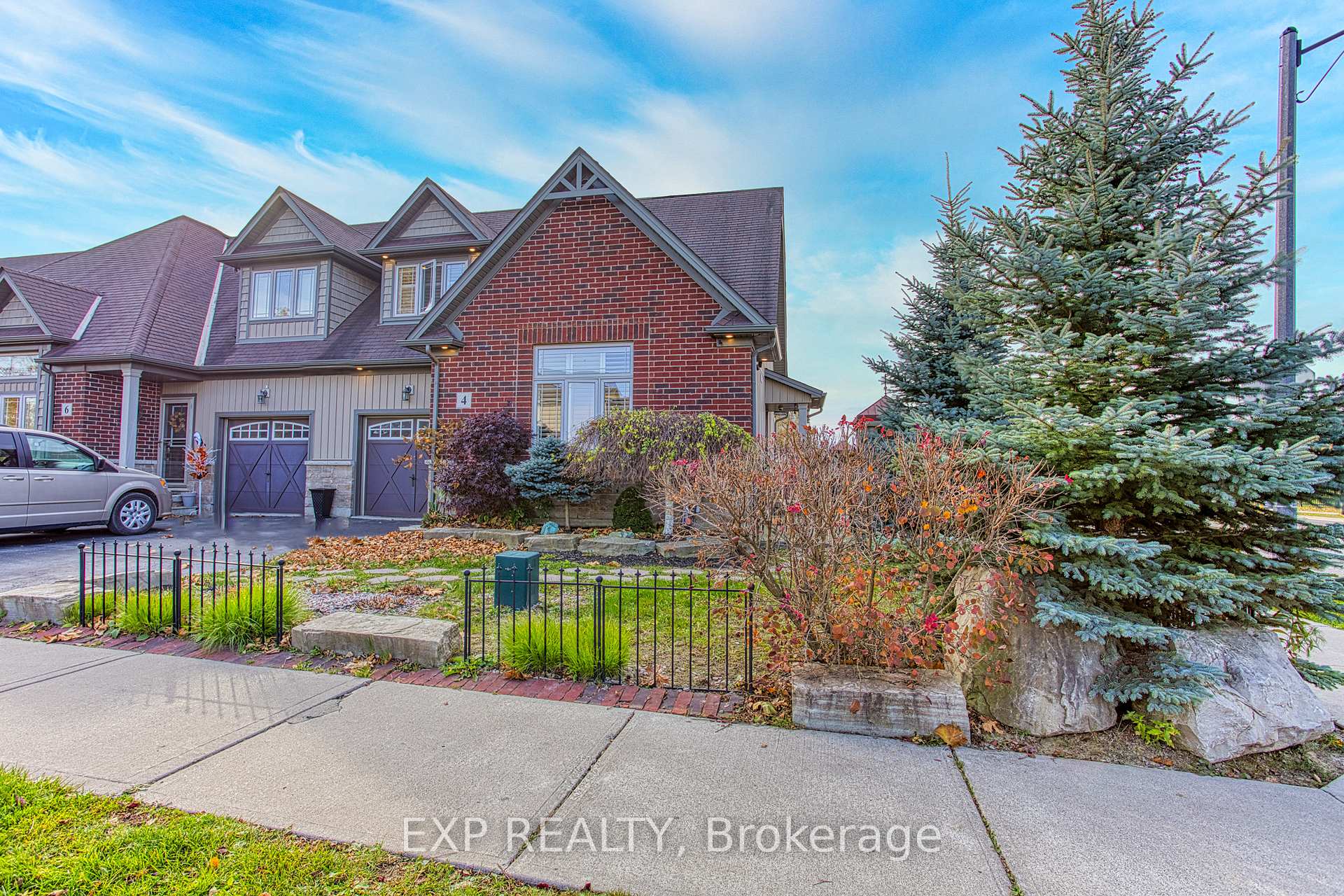 Photo 2 of 4 Valiant Circle, Hamilton, Binbrook — HOMEH