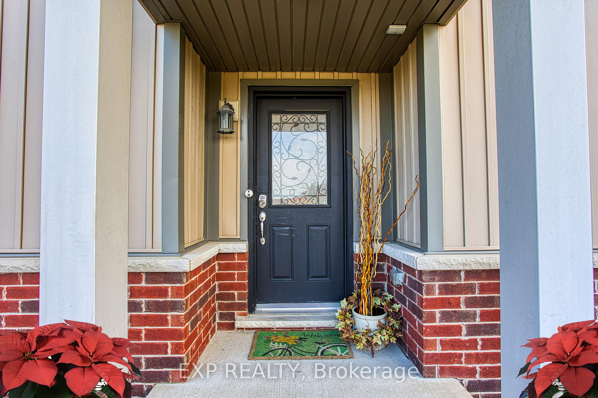 Photo 4 of 4 Valiant Circle, Hamilton, Binbrook — HOMEH
