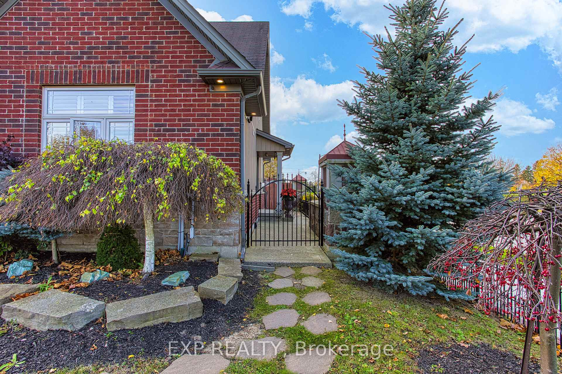 Photo 31 of 4 Valiant Circle, Hamilton, Binbrook — HOMEH