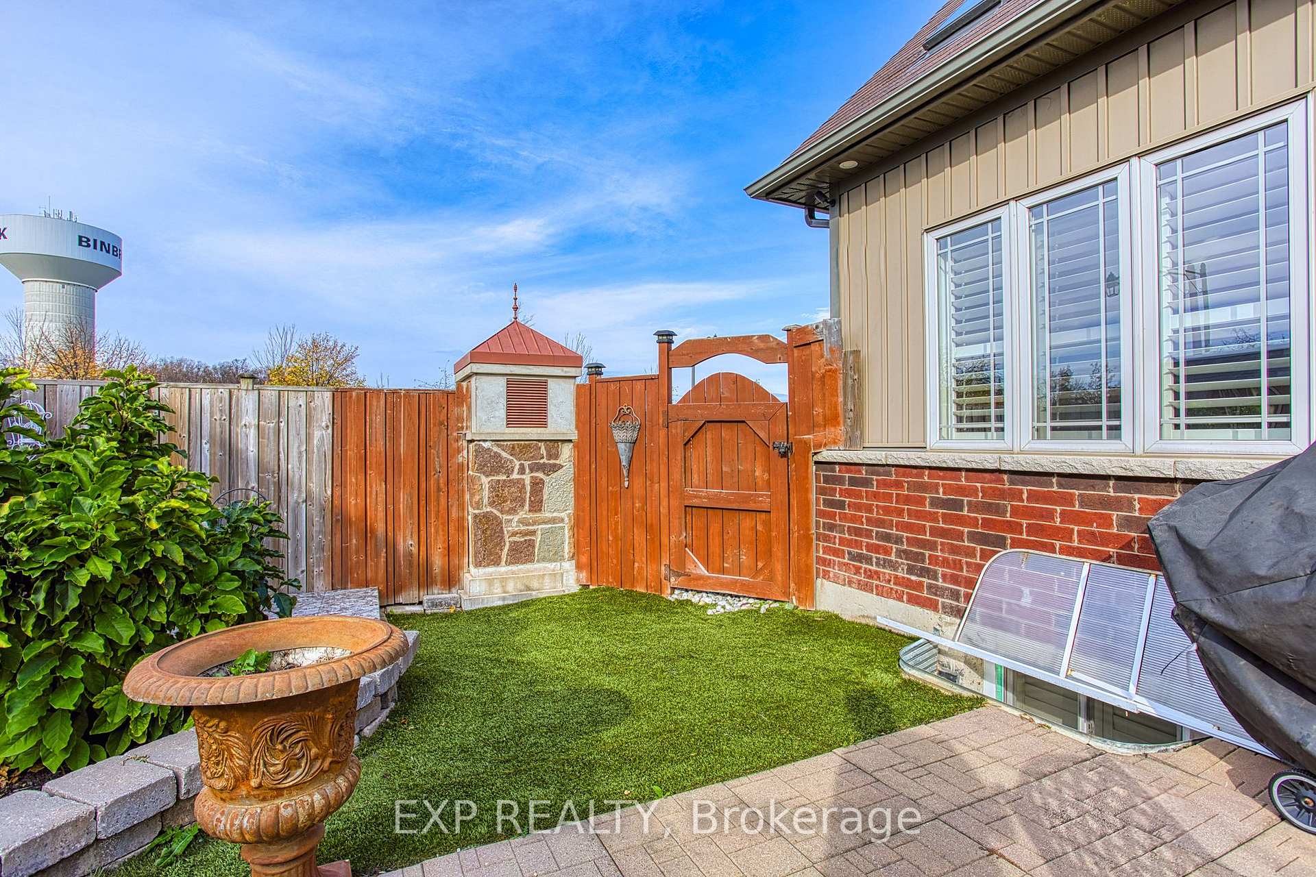 Photo 33 of 4 Valiant Circle, Hamilton, Binbrook — HOMEH