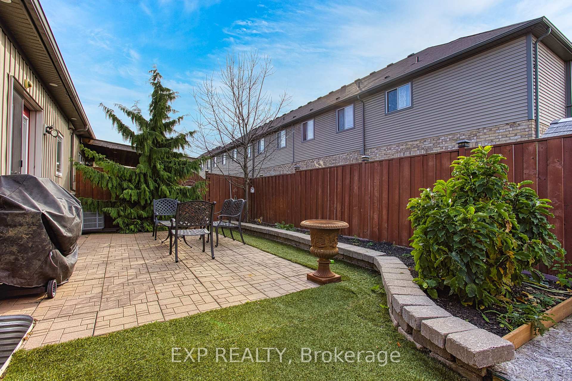 Photo 35 of 4 Valiant Circle, Hamilton, Binbrook — HOMEH