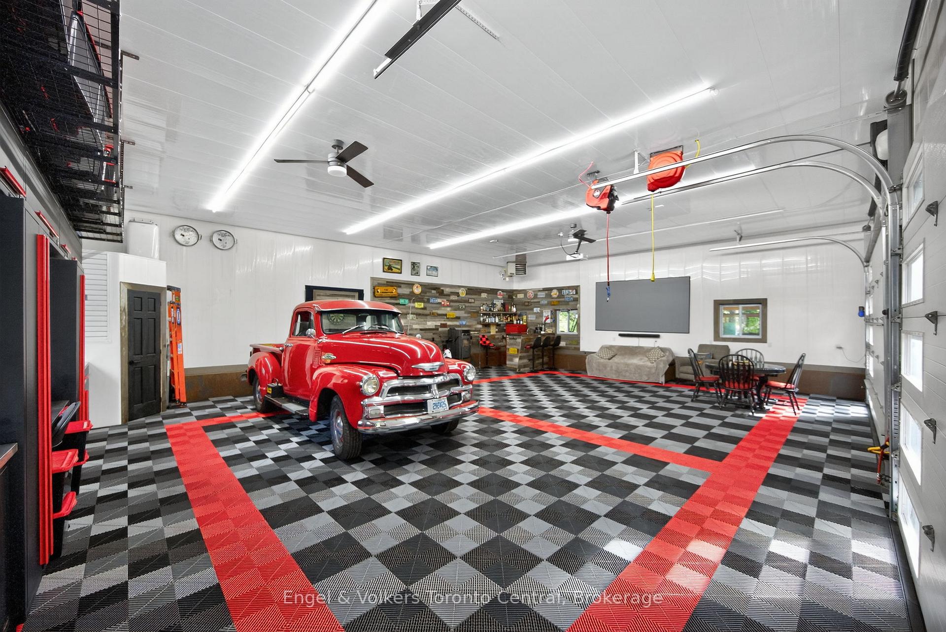 Photo 4 of Unit 1042 Amanda Ln, 1750 Frank Cooper Trail, Gravenhurst, Ryde — HOMEH