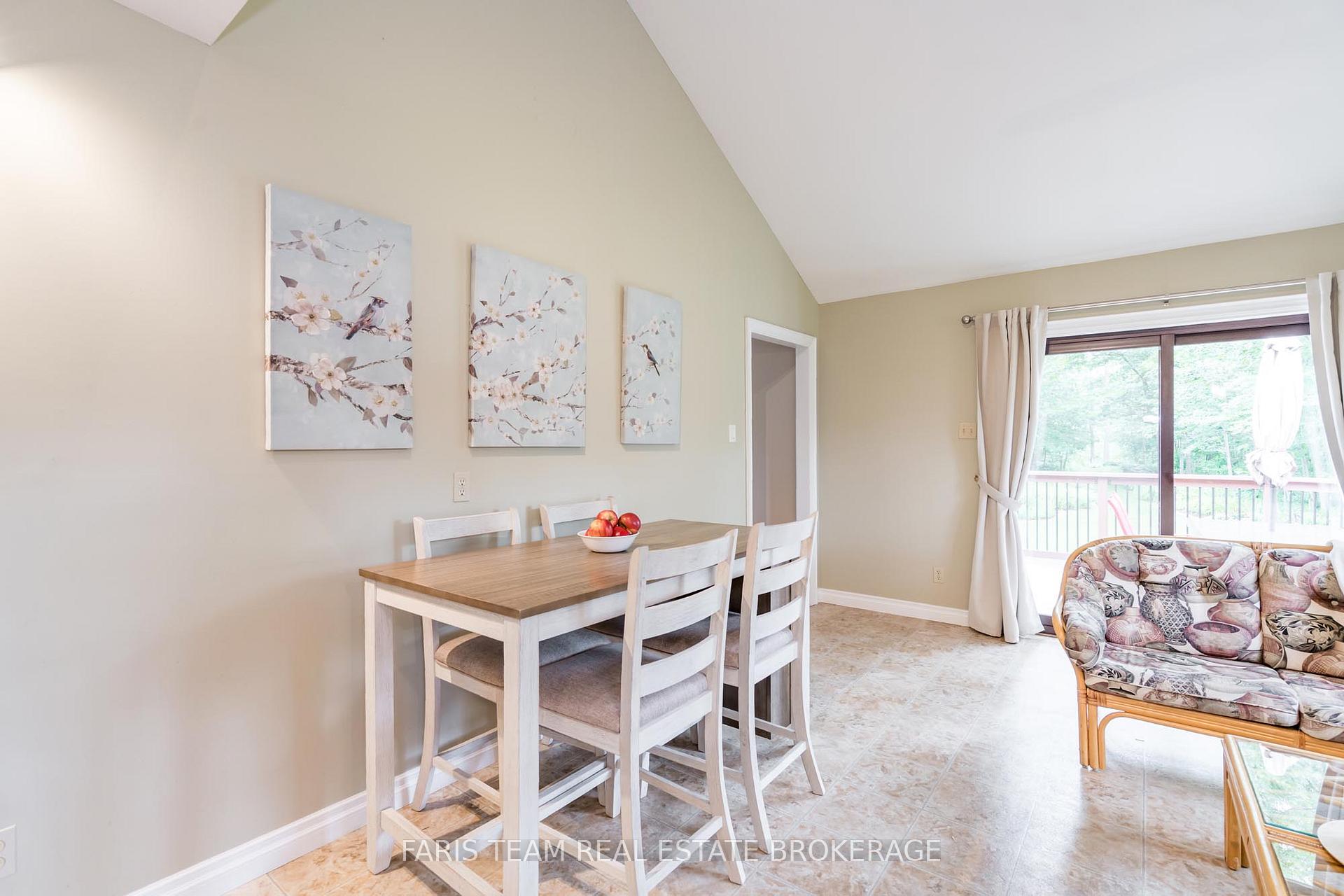 Photo 7 of 360 Cox Mill Road, Barrie, South Shore — HOMEH
