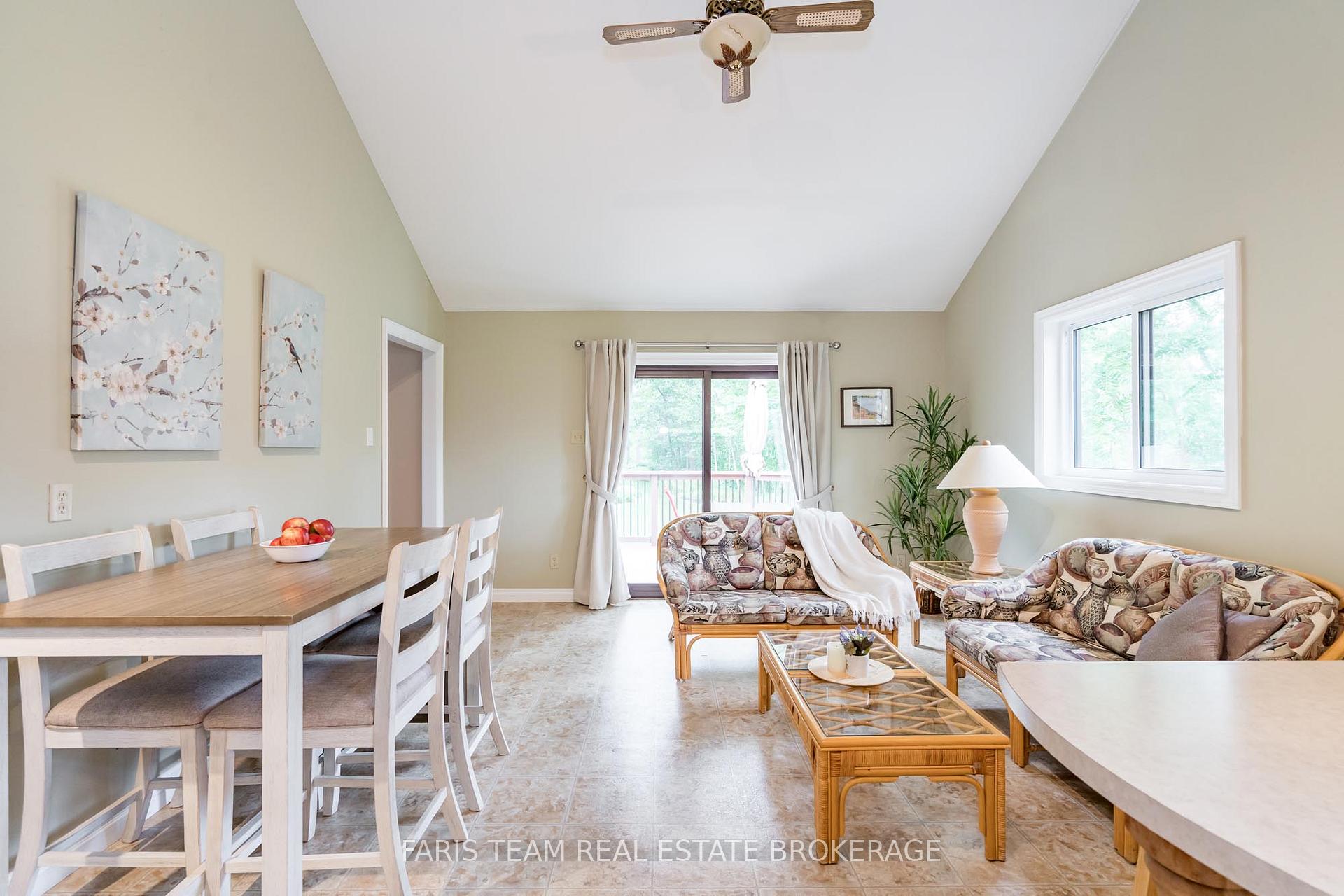 Photo 8 of 360 Cox Mill Road, Barrie, South Shore — HOMEH
