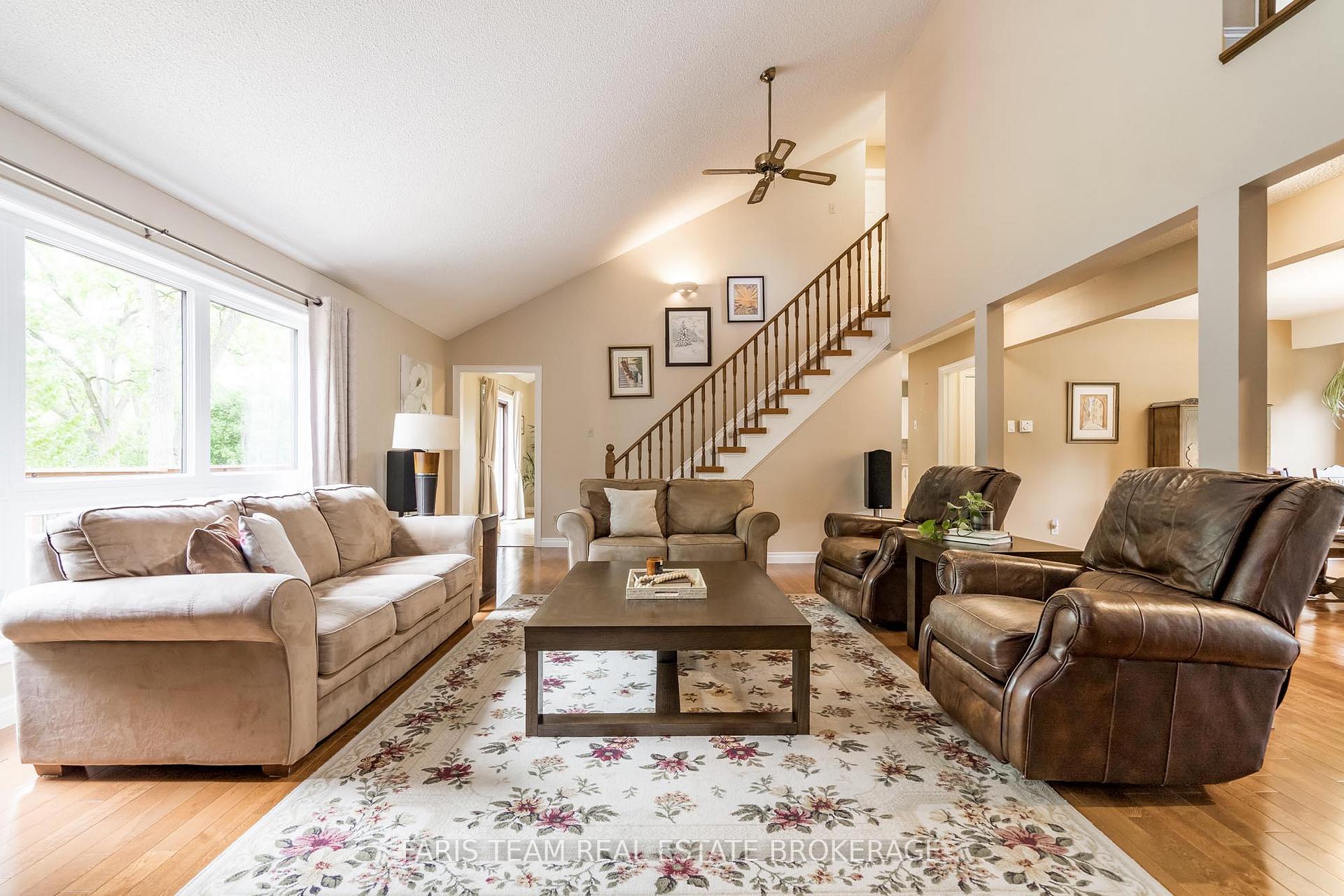 Photo 13 of 360 Cox Mill Road, Barrie, South Shore — HOMEH