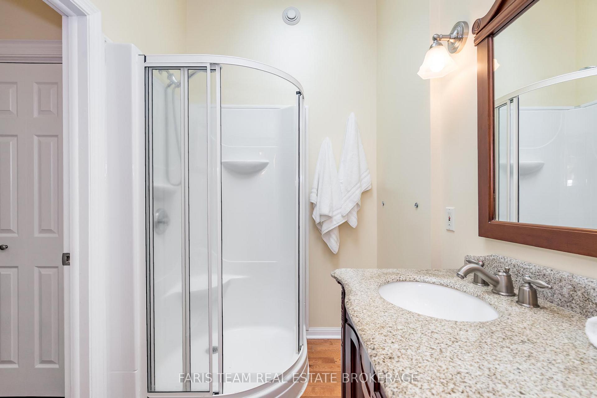 Photo 17 of 360 Cox Mill Road, Barrie, South Shore — HOMEH