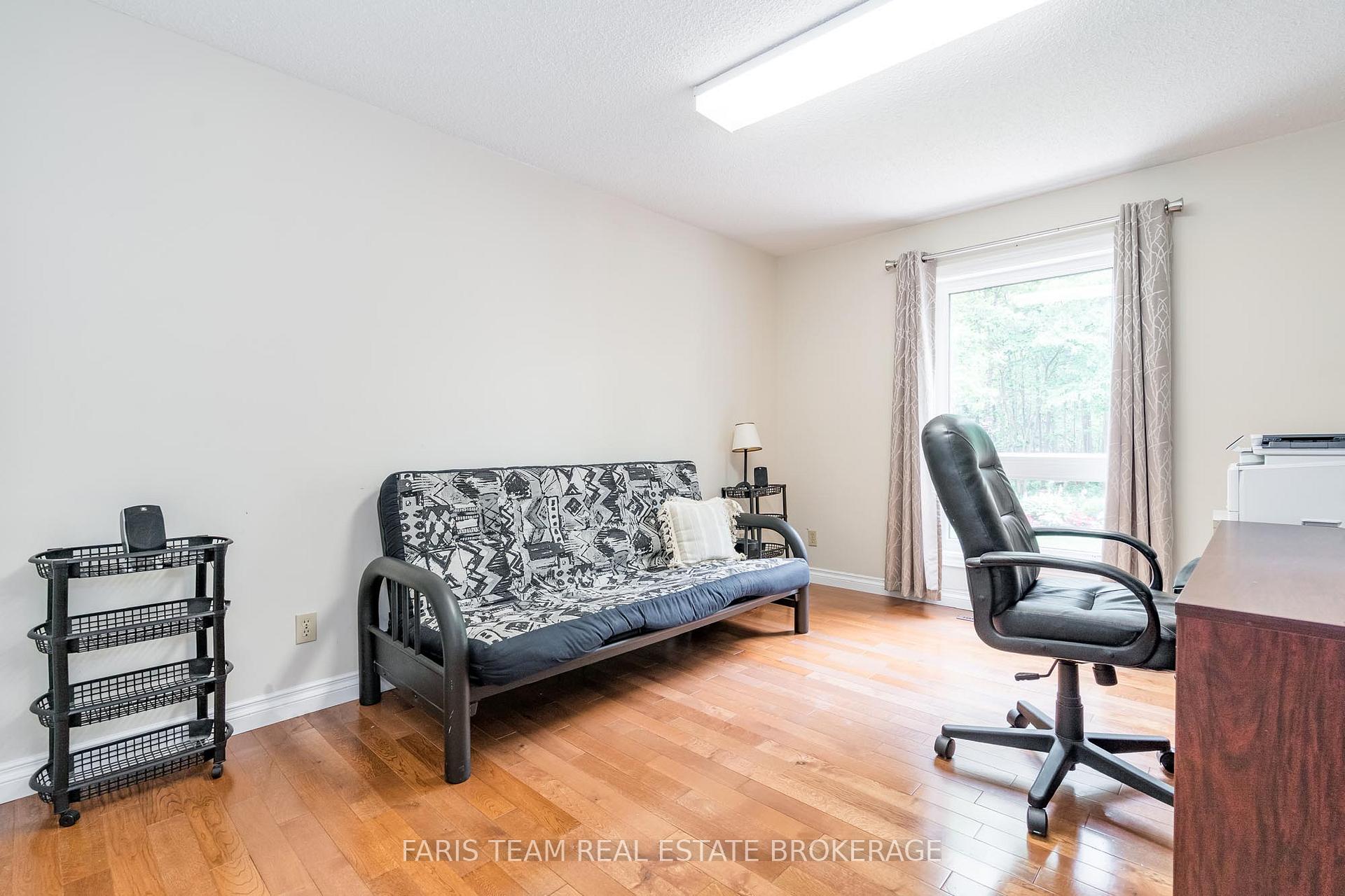 Photo 18 of 360 Cox Mill Road, Barrie, South Shore — HOMEH