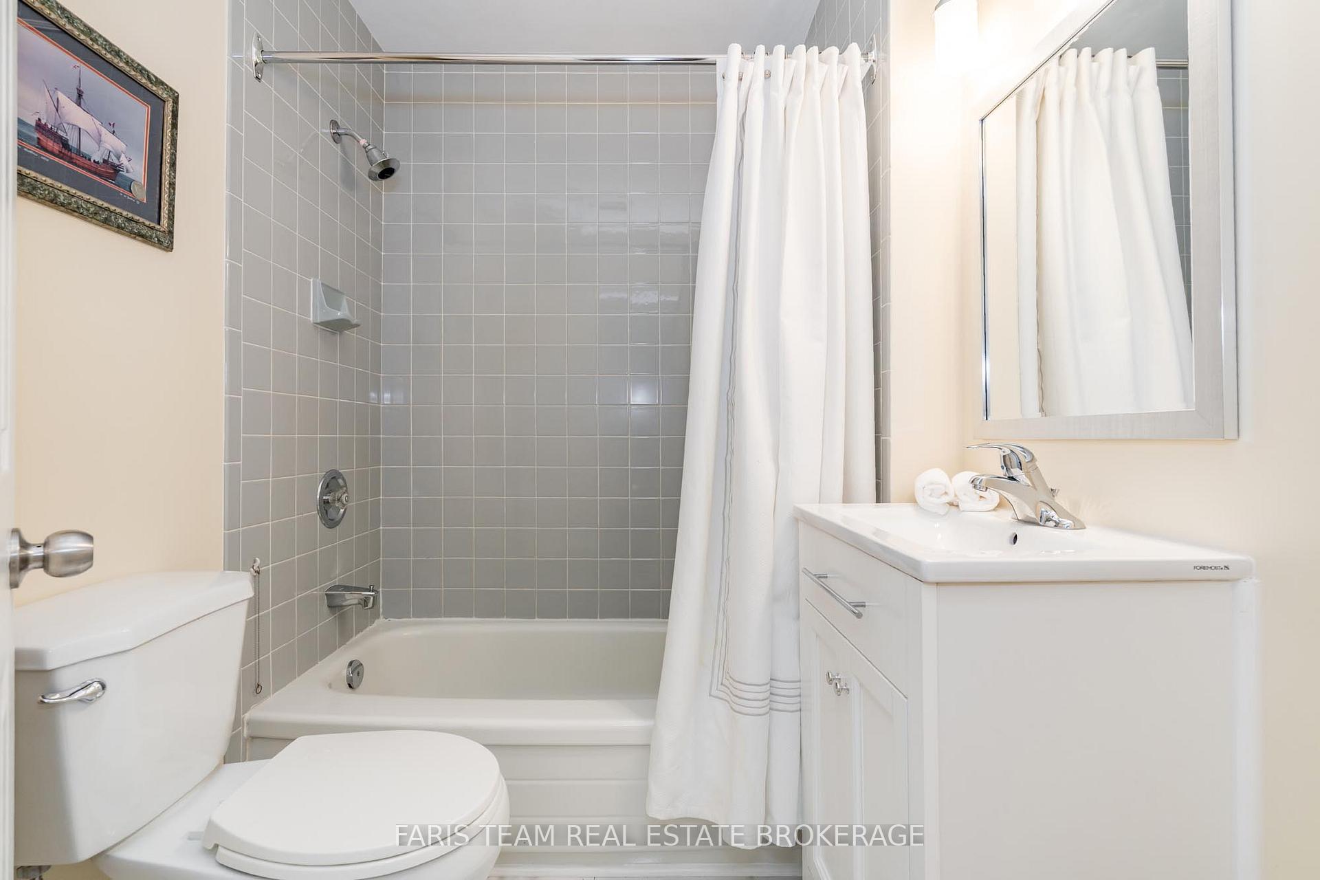 Photo 22 of 360 Cox Mill Road, Barrie, South Shore — HOMEH
